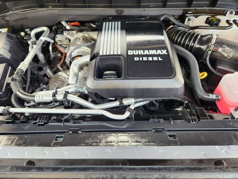 Certified 2026 GMC Sierra 1500 SLT image 33