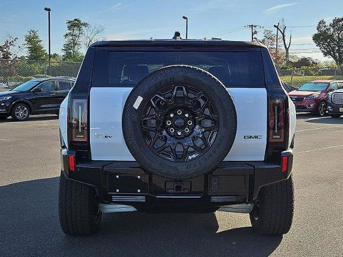 New 2026 GMC Hummer EV SUV image 5