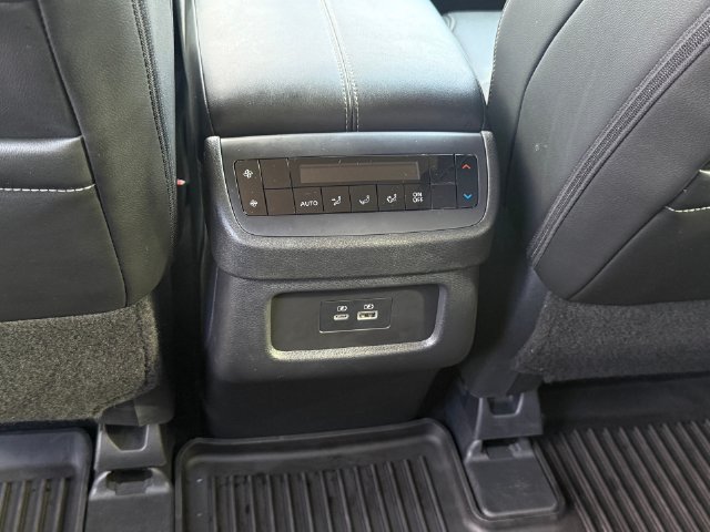 Used 2024 Nissan Pathfinder SL w/ Lighting Package (N92) AWD/4WD image 25