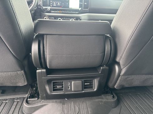 New 2026 GMC Sierra 1500 Elevation image 24