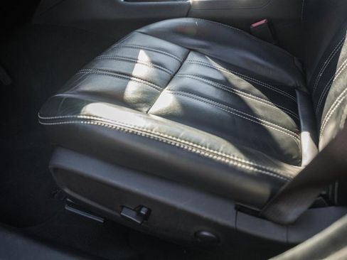 Used 2023 Chrysler 300 S image 35