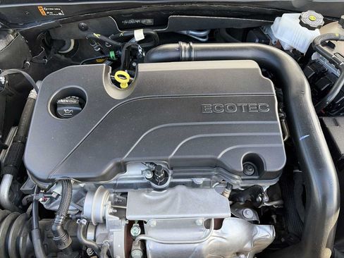 Used 2023 Chevrolet Malibu LT FWD image 17