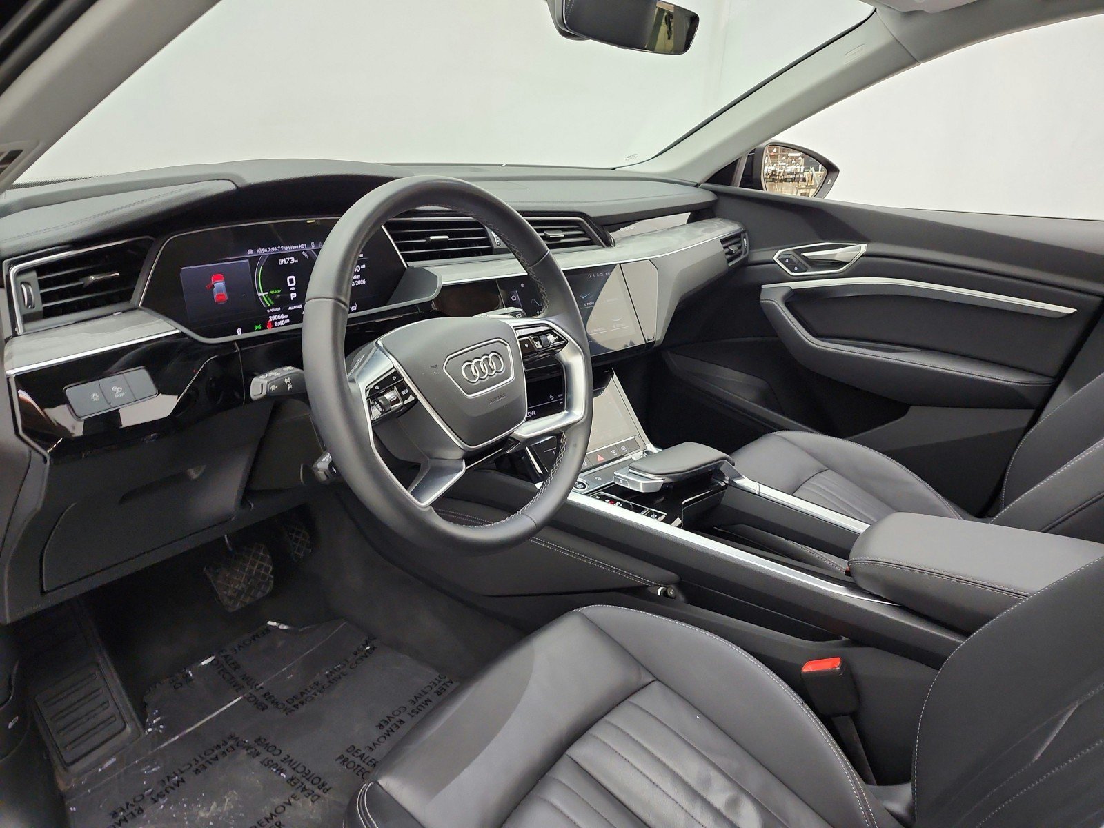 Used 2024 Audi Q8 e-tron Premium Plus AWD/4WD image 12