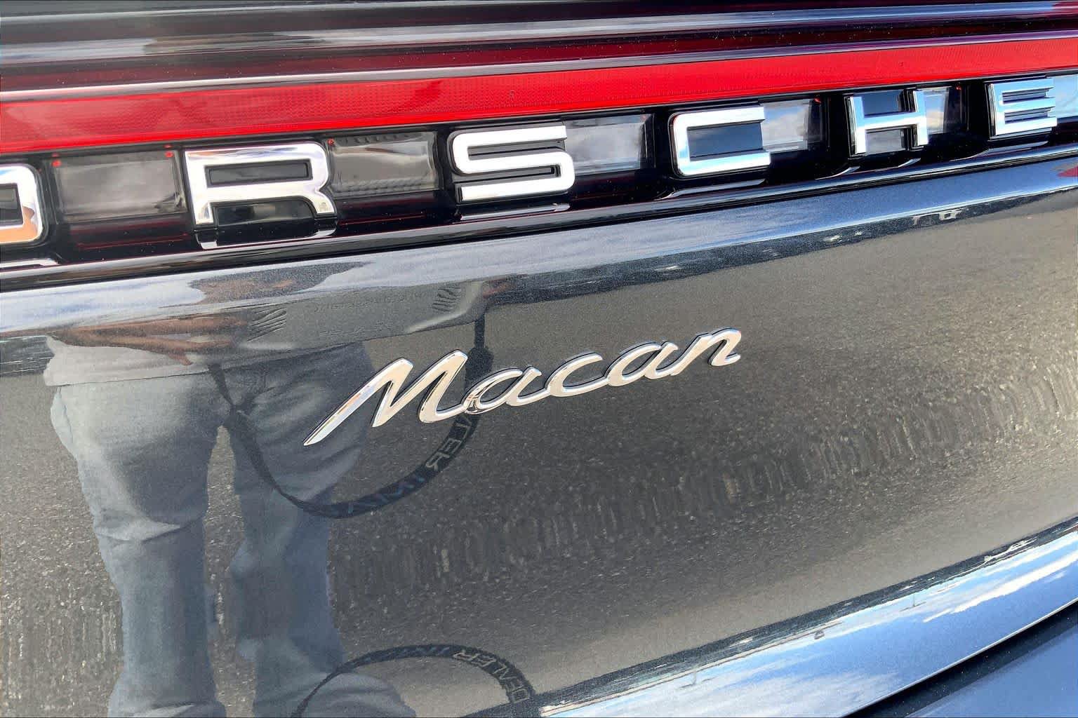 Used 2026 Porsche Macan AWD/4WD image 62