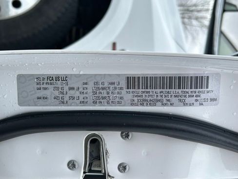 Used 2017 RAM 3500 Laramie Longhorn image 16