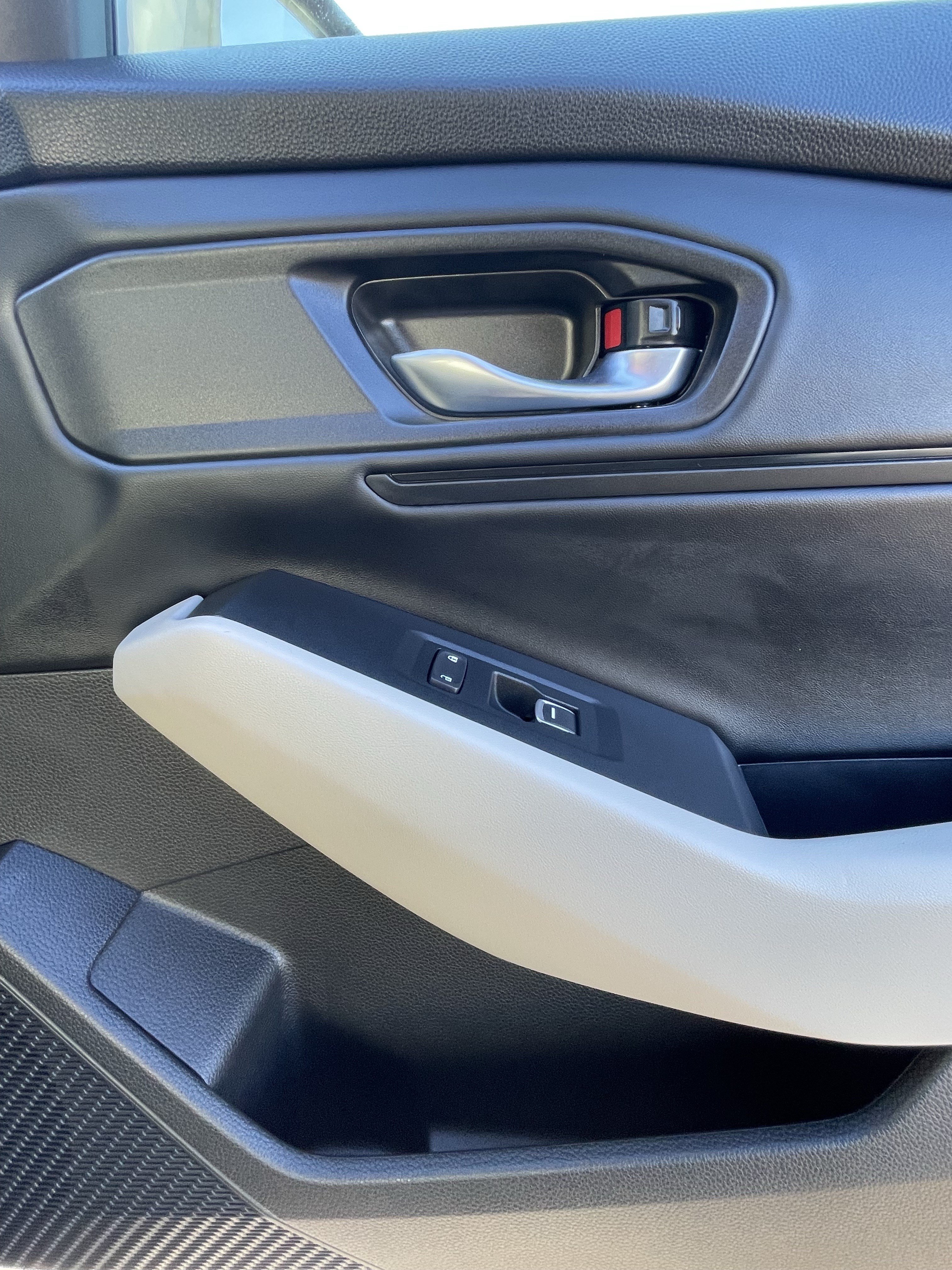 Used 2025 Honda Accord EX-L image 9