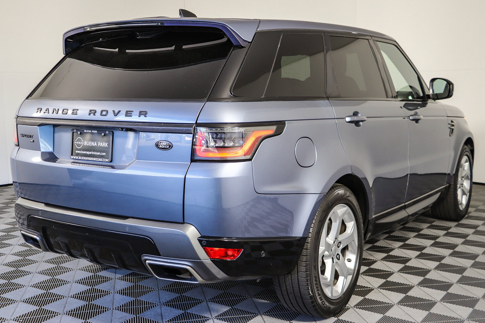 Used 2020 Land Rover Range Rover Sport HSE AWD/4WD image 8
