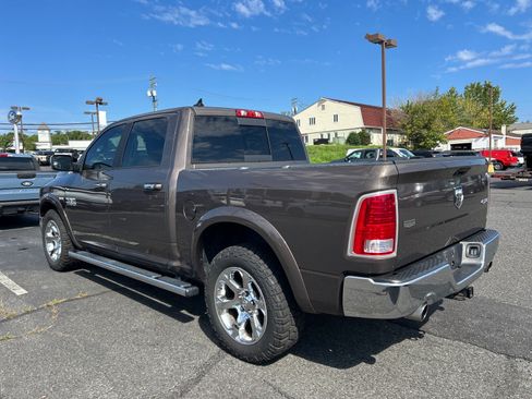 Used 2018 RAM 1500 Laramie w/ Convenience Group AWD/4WD image 8