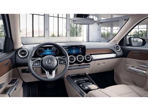 Certified 2022 Mercedes-Benz GLB 250 4MATIC image 3