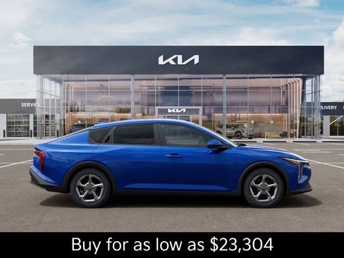 New 2026 Kia K4 FWD image 8