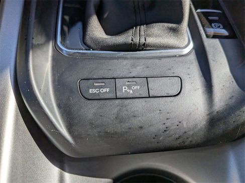 Certified 2024 Dodge Hornet R/T image 17