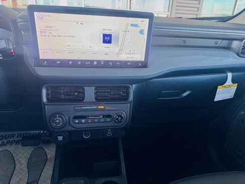 New 2026 Ford Maverick Lariat w/ Black Appearance Package image 12