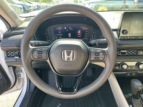 Used 2025 Honda Accord SE image 21