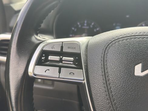 Used 2022 Kia Telluride LX FWD image 11