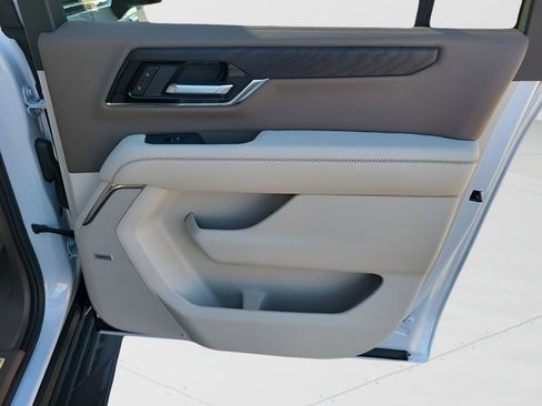 New 2026 GMC Yukon XL Denali image 45