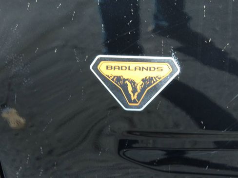 Used 2024 Ford Bronco Sport Badlands image 3