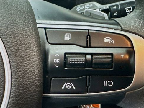Used 2023 Kia Sportage LX image 17