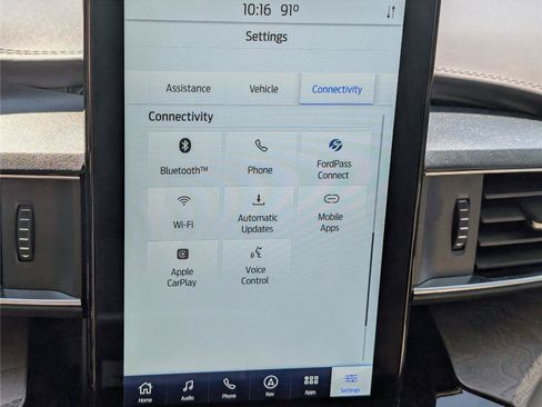 Used 2021 Ford Explorer Platinum w/ Equipment Group 601A AWD/4WD image 36