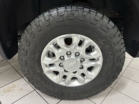 Used 2020 Chevrolet Silverado 2500 LTZ w/ Safety Package image 18