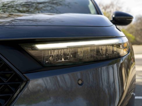 Used 2024 Honda Accord EX-L image 11