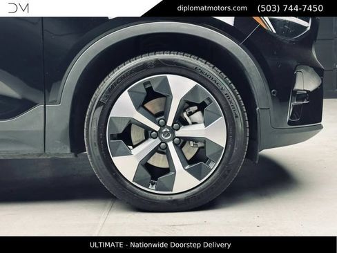 Used 2023 Volvo XC40 B5 Ultimate AWD/4WD image 42