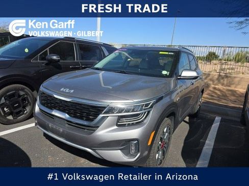 Used 2022 Kia Seltos SX w/ Sunroof Package AWD/4WD image 1