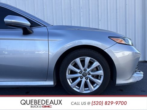 Used 2020 Toyota Camry LE w/ Carpet Mat Package image 31