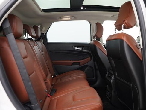 Used 2015 Ford Edge Titanium w/ Equipment Group 302A AWD/4WD image 12