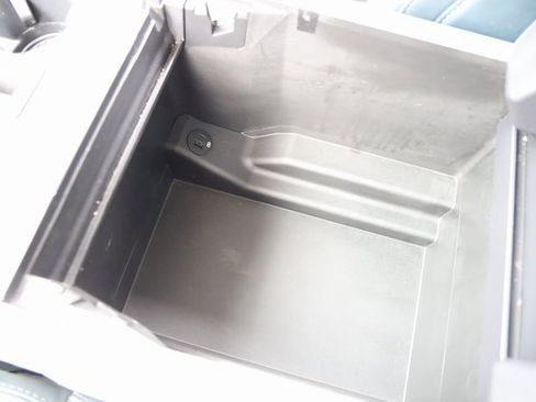 Used 2023 Ford F150 Limited image 32