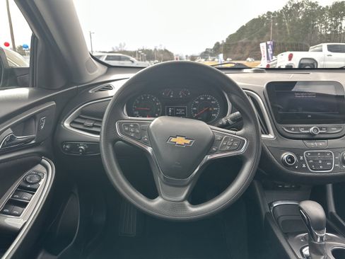 Used 2024 Chevrolet Malibu LT image 23