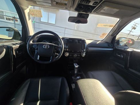 Used 2024 Toyota 4Runner TRD Off-Road Premium image 19