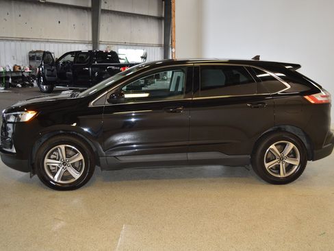 Used 2023 Ford Edge SEL w/ Convenience Package AWD/4WD image 6