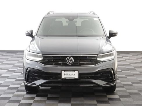 Certified 2023 Volkswagen Tiguan SE R-Line AWD/4WD image 22