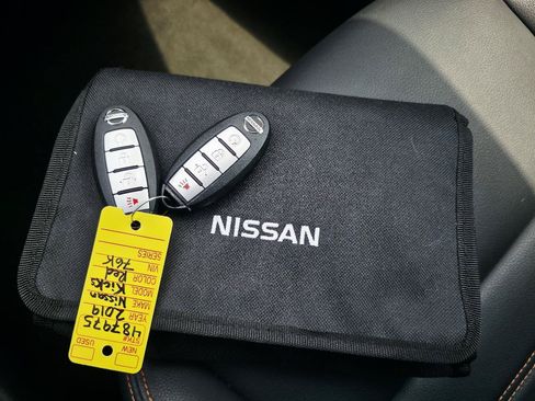 Used 2019 Nissan Kicks SR w/ SR Premium Package FWD image 40
