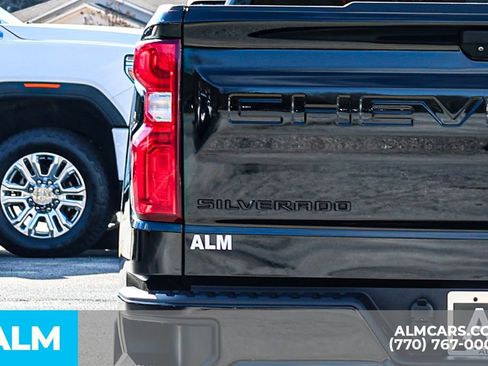 Used 2021 Chevrolet Silverado 1500 LT Trail Boss w/ Convenience Package II image 12