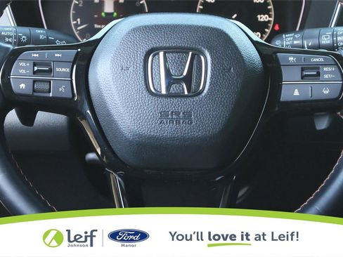 Used 2023 Honda Pilot Sport image 18