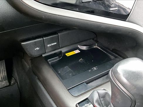 Used 2023 Toyota Camry XSE image 31