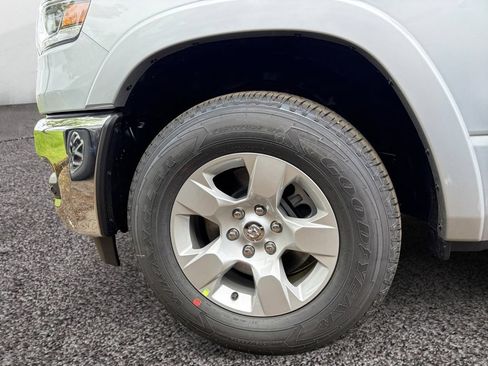 New 2026 RAM 1500 Big Horn AWD/4WD image 9