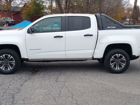 Used 2022 Chevrolet Colorado Z71 image 3