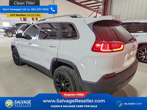 Used 2019 Jeep Cherokee Latitude Plus FWD image 3