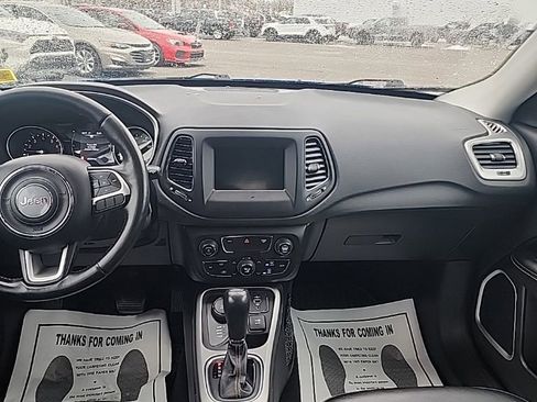 Used 2020 Jeep Compass Latitude w/ Cold Weather Group image 19