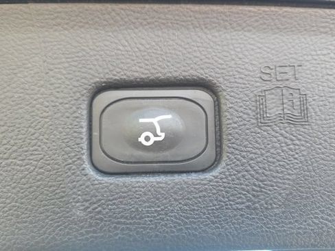 Certified 2024 Ford Edge SEL w/ Convenience Package AWD/4WD image 14