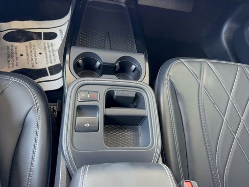 Used 2025 Ford Mustang Mach-E Select RWD image 21