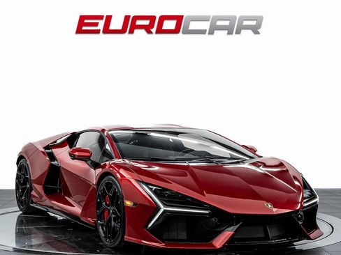 Used 2025 Lamborghini Revuelto image 7