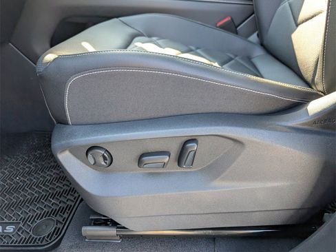 New 2026 Volkswagen Atlas SE image 13