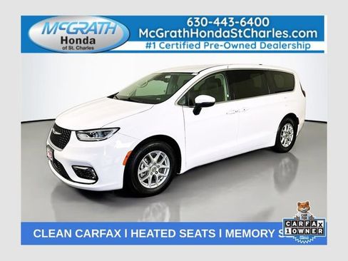 Used 2023 Chrysler Pacifica Touring-L FWD image 1