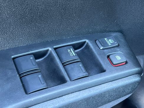 Used 2012 Honda Fit Sport image 13