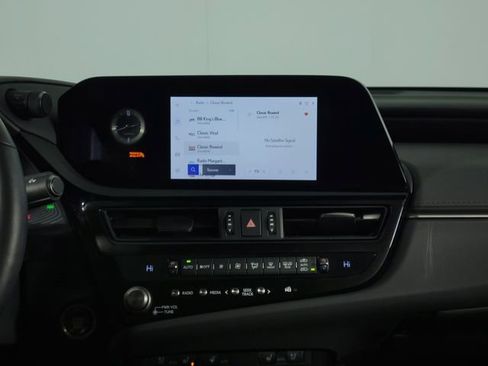 Used 2025 Lexus ES 350 w/ Premium Package image 24