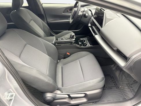 Used 2024 Toyota Prius LE image 16