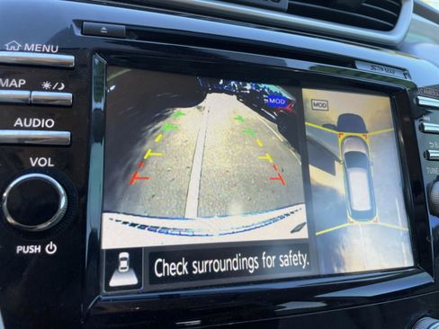 Used 2017 Nissan Murano SL w/ SL Technology Package image 11